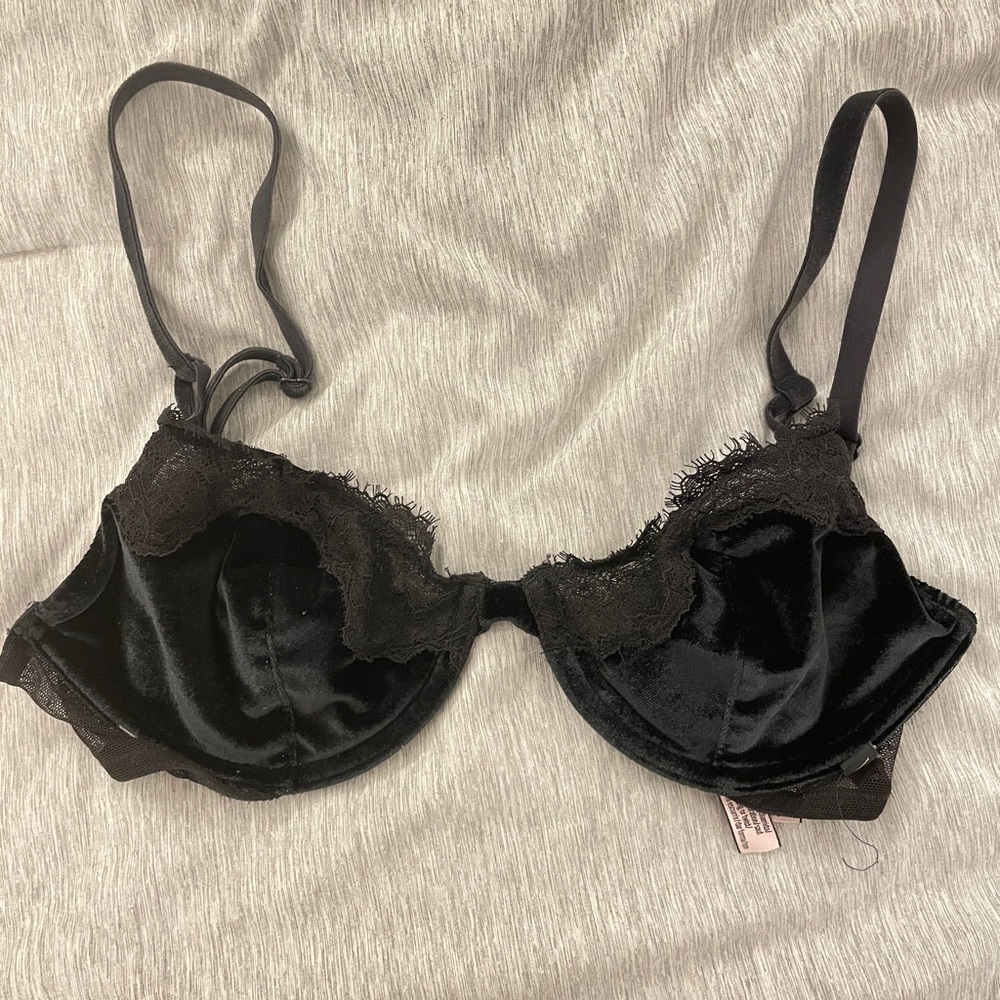 Victoria’s Secrets Velvet Black Bra Sheer 34C